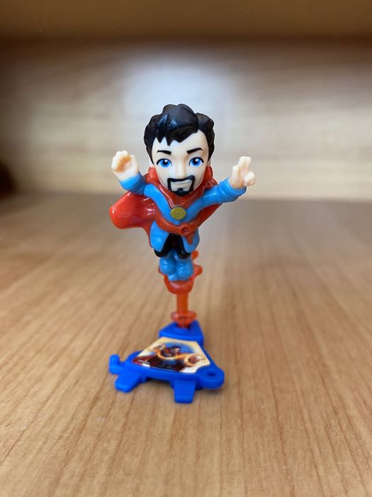 Колекційна фігурка Kinder Marvel Dr Strange