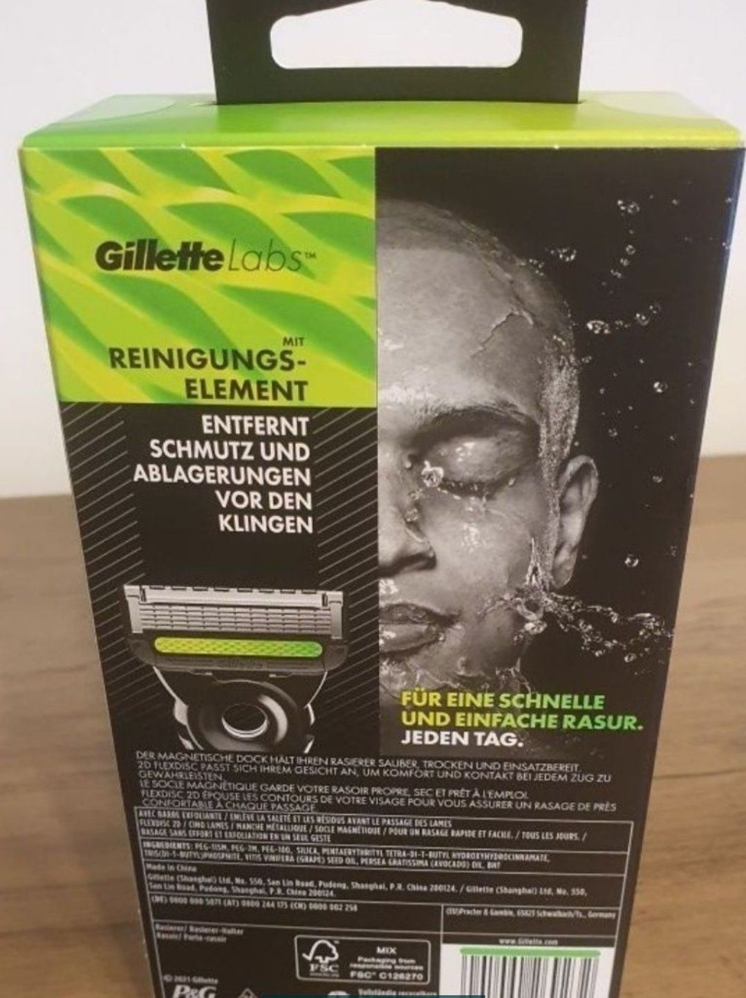 Gillette Labs , razer