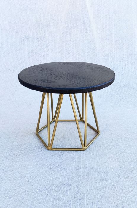 Металева підставка для торту. Геометрична підставка для торту декор