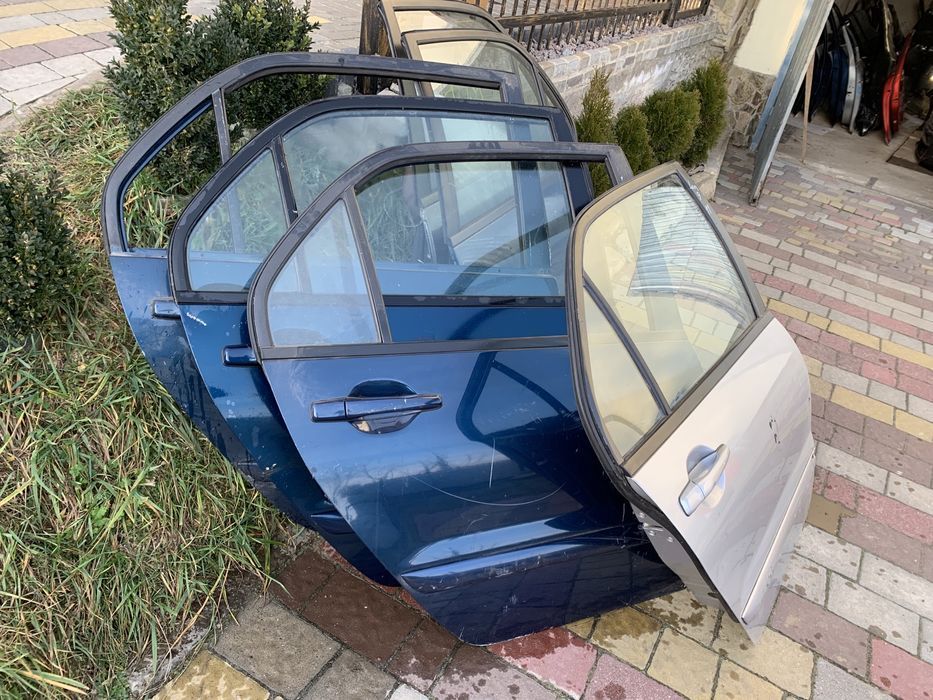 Двер ланцер 9 задняя правая левая дверка lancer IX права ліва задня