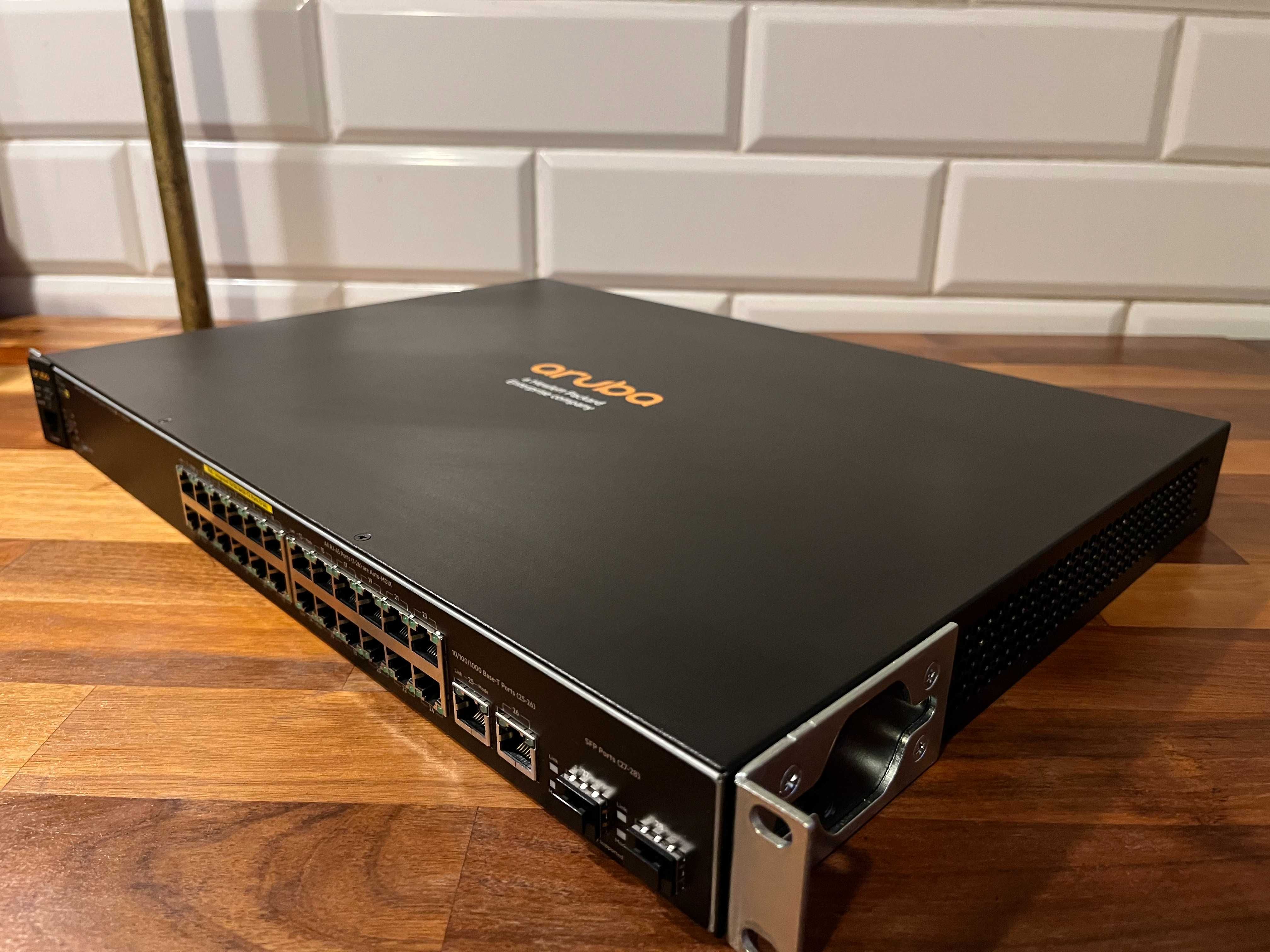 HP Aruba 2530 J9779A 2530-24 POE + Switch