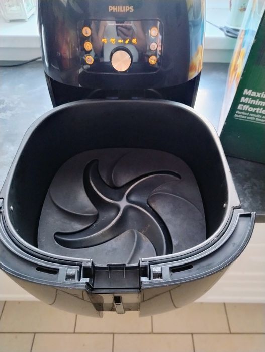 Frytownica beztłuszczowa PHILIPS Ovi Smart XXL
Frytownica sprawna, bez