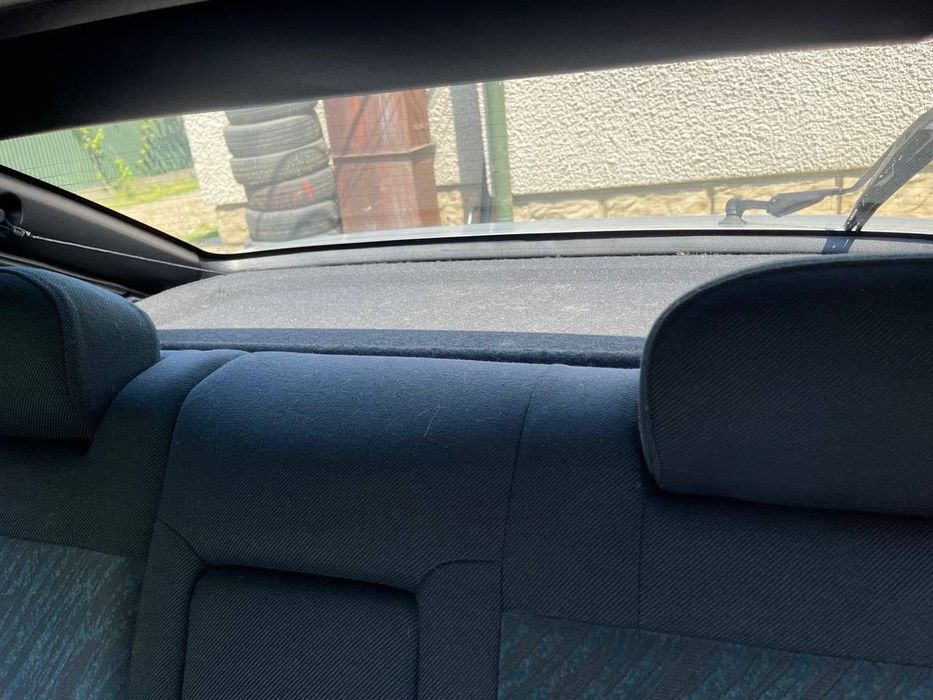 Mazda 323F 1998 1.5 бензин, передній привід + зимова резина
