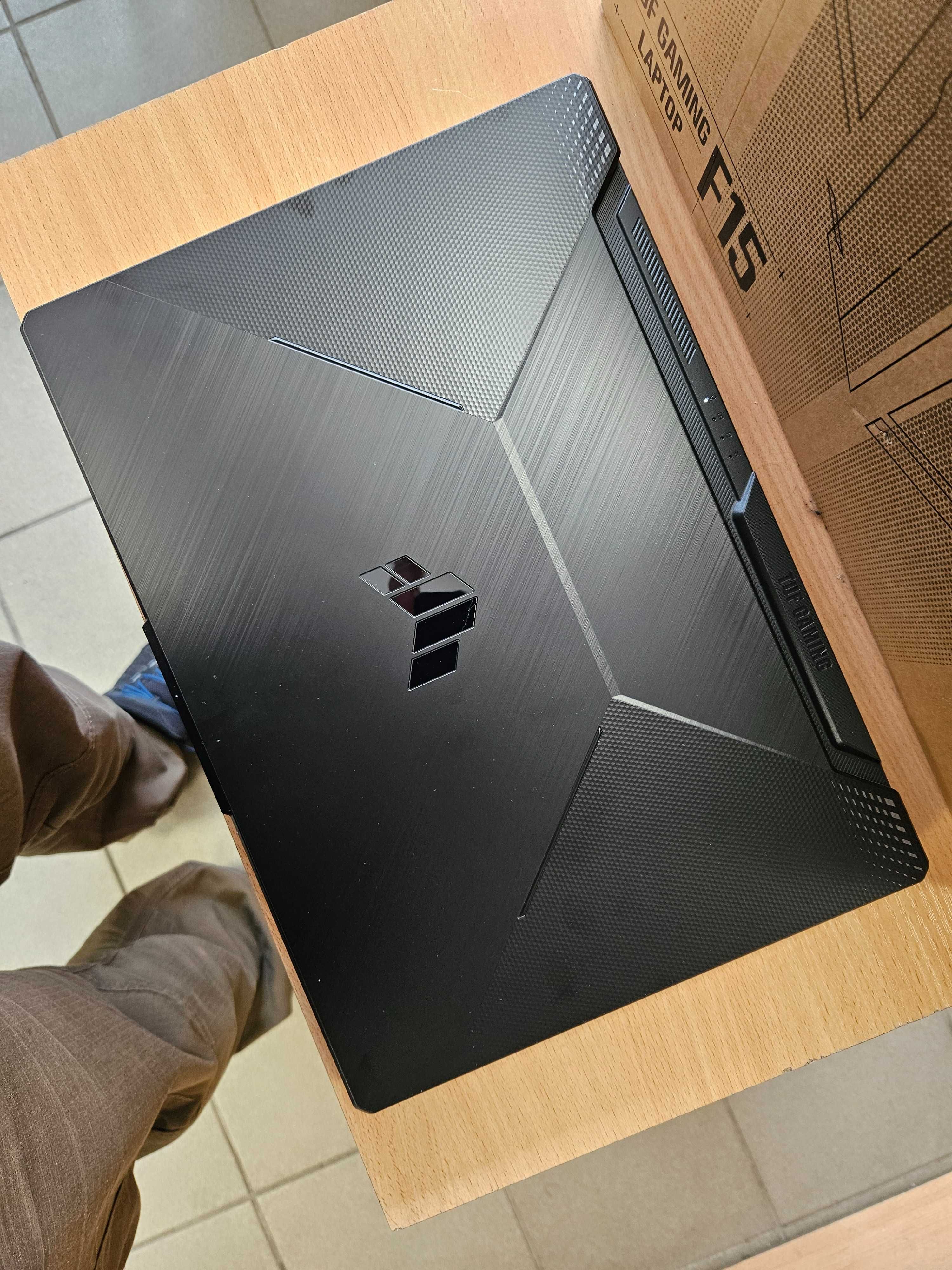 Laptop Asus TUF Gaming F15