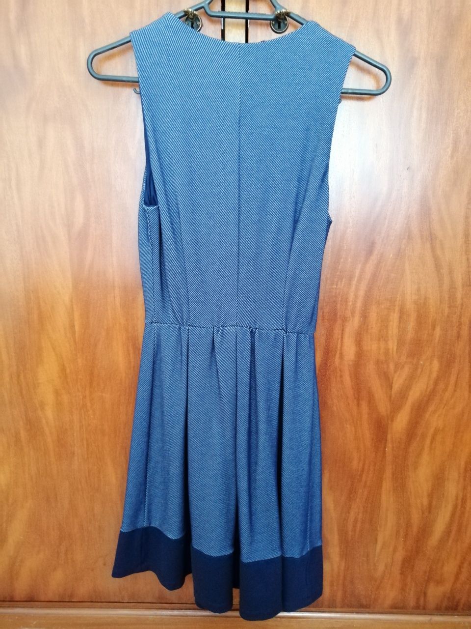 Vestido azul escuro