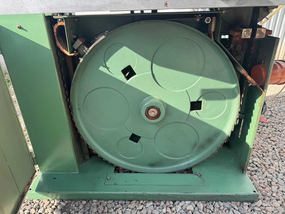 Piła taśmowa rozdzielcza do lameli AGAZZIANI 900 R