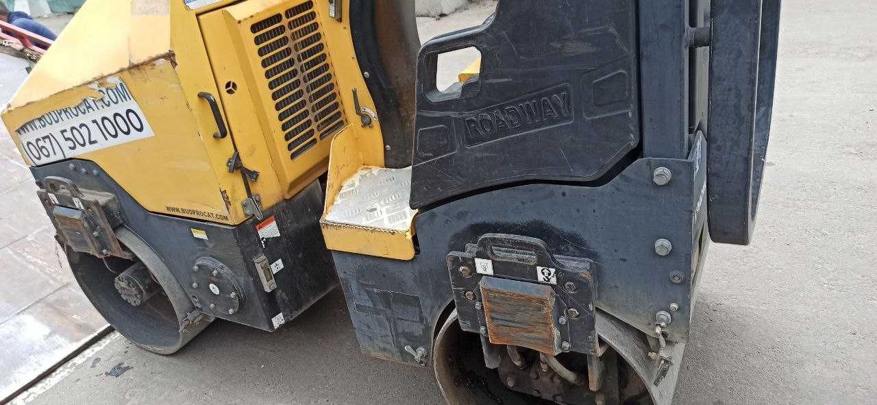 Тротуарний вібраційний двовальцьовий каток Roadway 1,7т