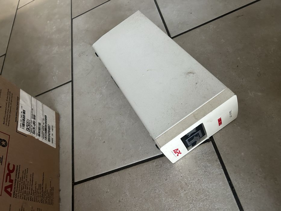 Sprzedam UPS APC 500