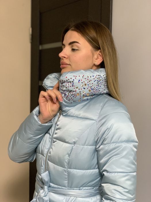 Пуховик со стразами