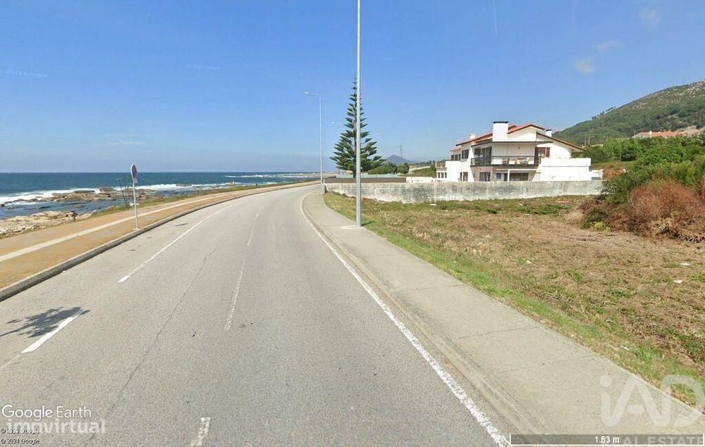 Terreno em Vila Praia de Âncora de 3300,00 m2