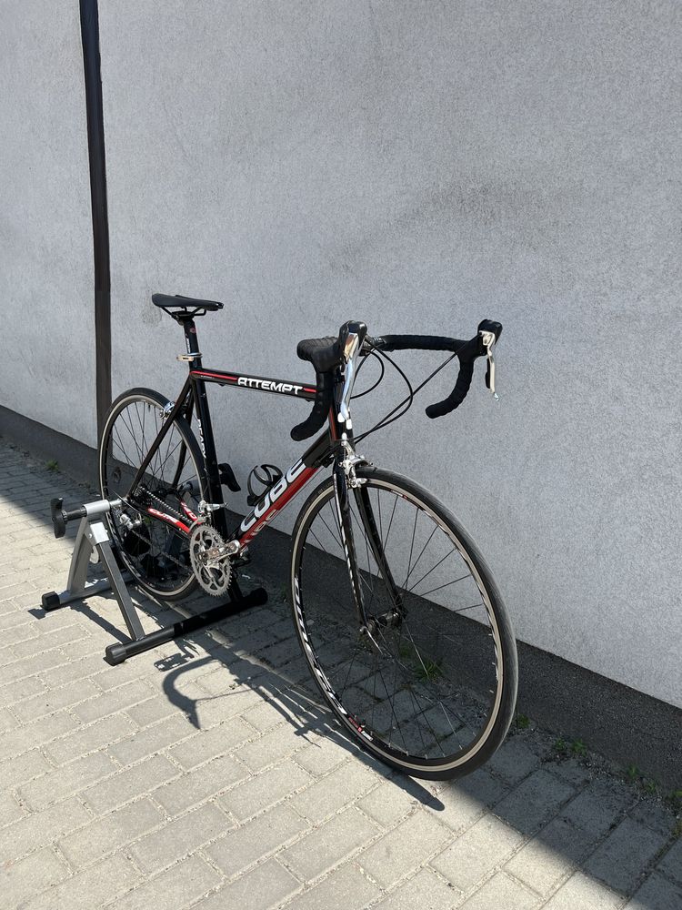 Rower szosowy CUBE ATTEMPT
