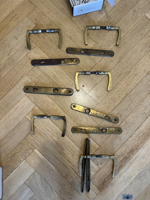 Stare mosiezne klamki