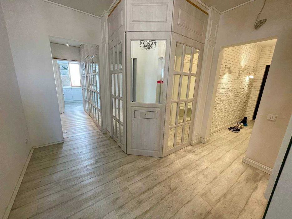 Продаж квартири в районі Східний 3