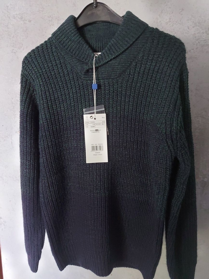 Swetr chłopięcy, rozmiar 116