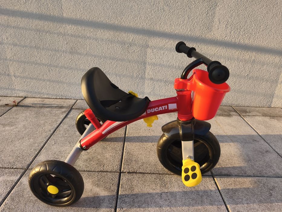 Triciclo Chicco Ducati