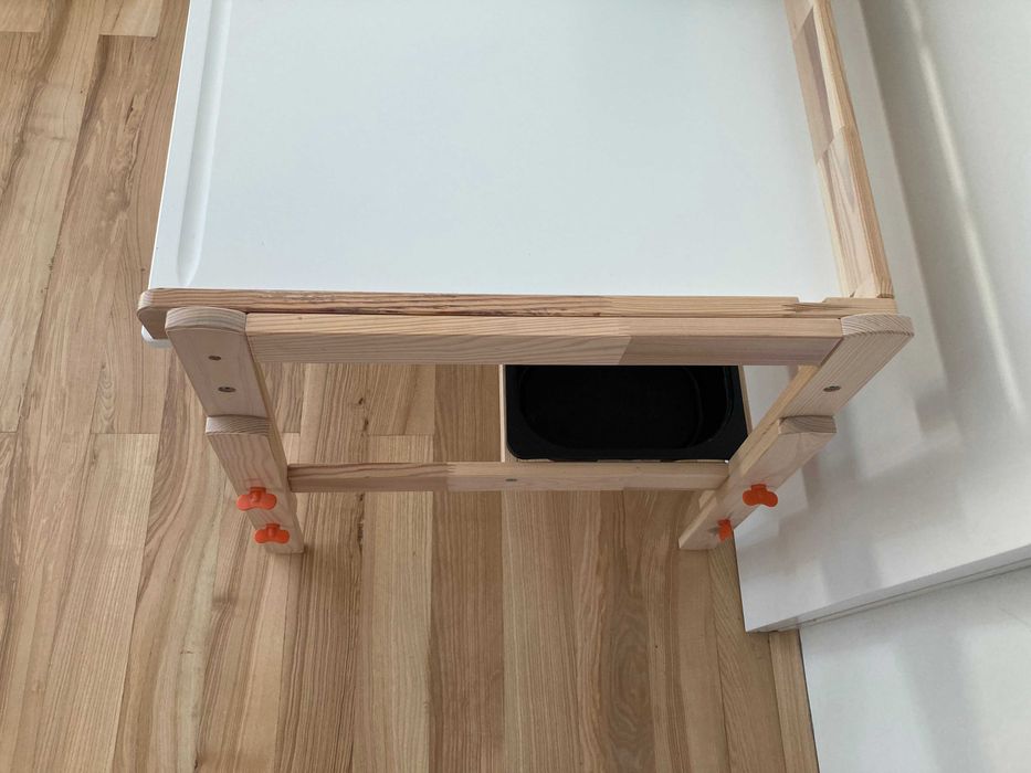 FLISAT Biurko dla dziecka, regulowane + Akcesoria do RELATERA