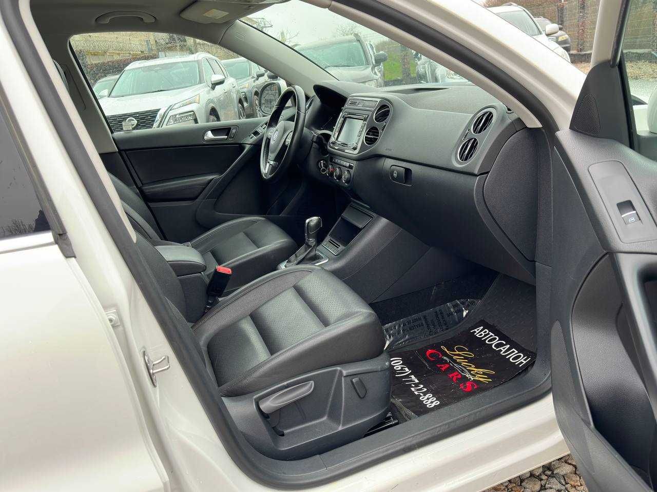 Авто Volkswagen Tiguan 2012