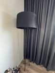 Lampa stojaca czarna duża