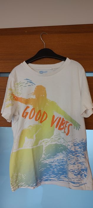 T-shirt dziecięcy z wakacyjnym motywem 140 cm