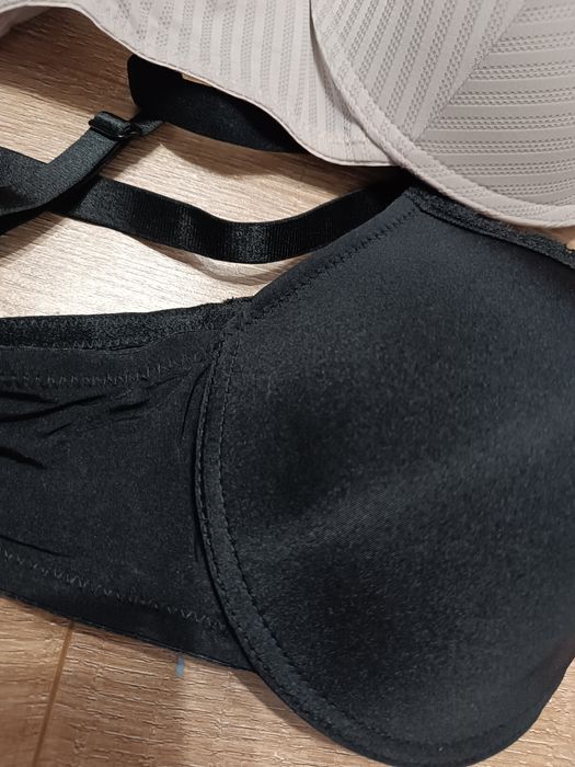 Бюстгалтер Reserved 80D, чорний і тілесний, без push up. Ціна за 2 шт