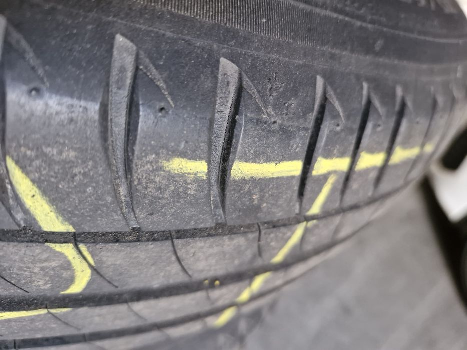 4 x Sprzedam opony letnie 215/65 R17 MICHELIN PRIMACY 3