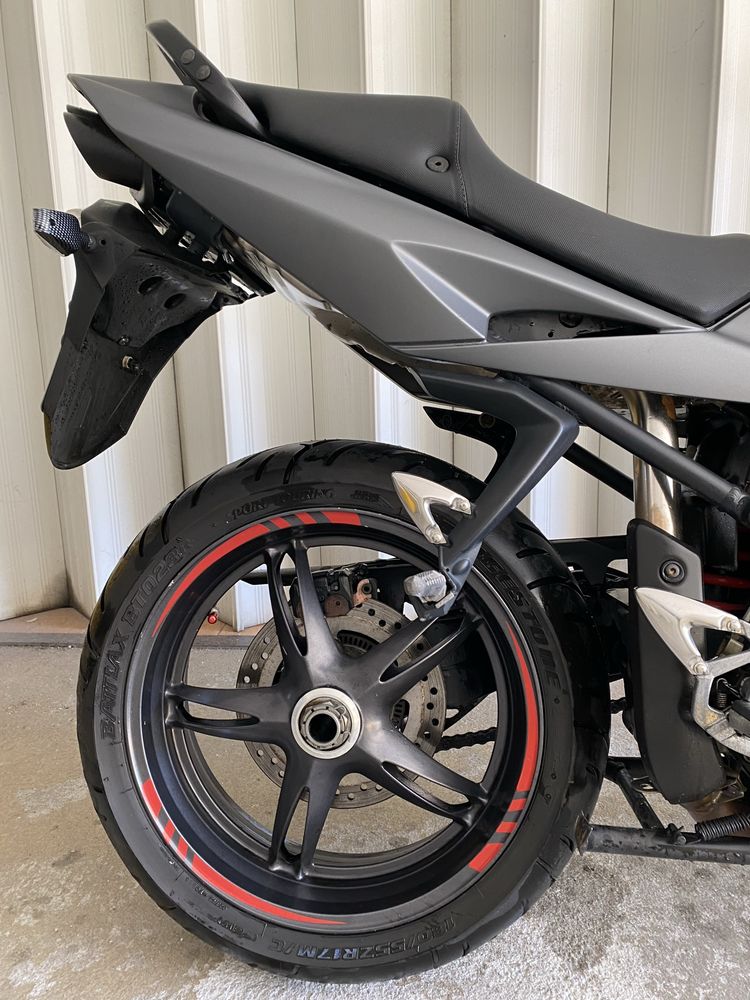 Triumph Sprint ST 1050