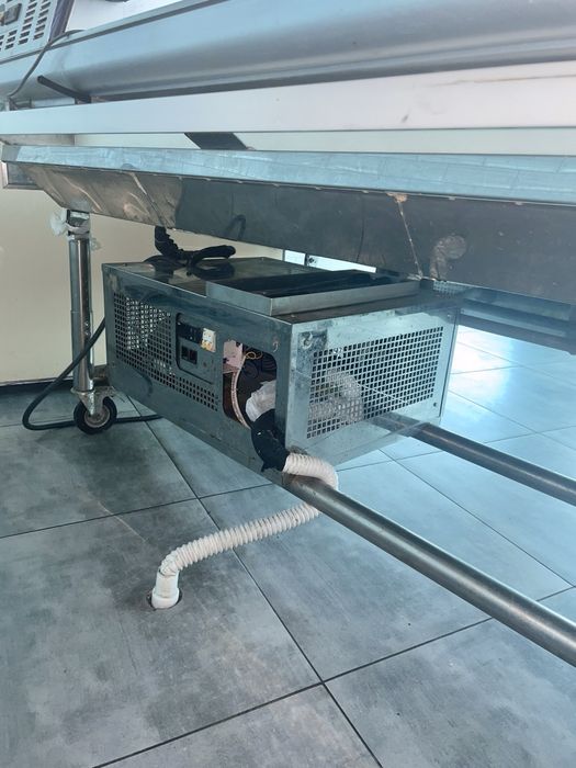 Стіл для риби на льоду