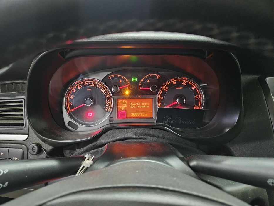 Fiat linea 1.4 t-jet 120km lpg klimatyzacja