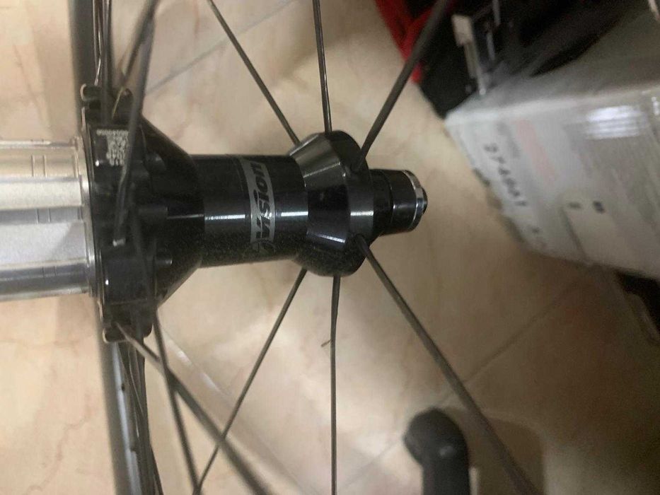 4 Rodas de carbono Vison metron rim brake