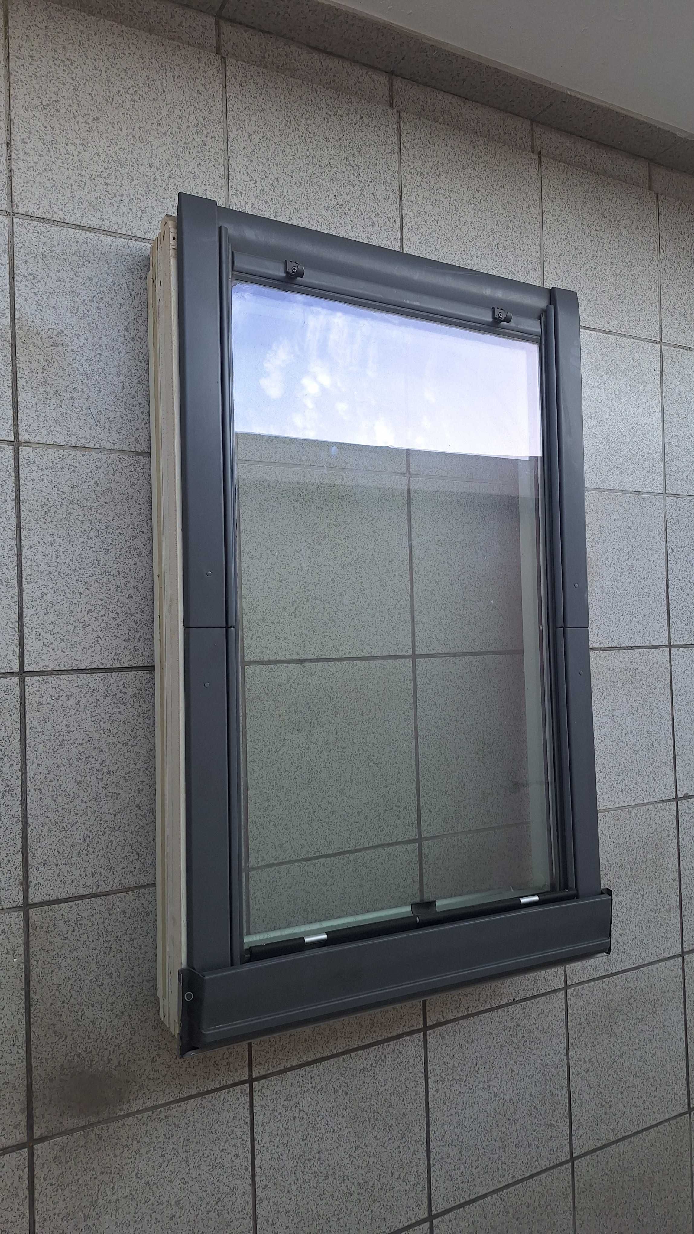 Claraboia / Janela Velux GGL MK06 Usada – 280€