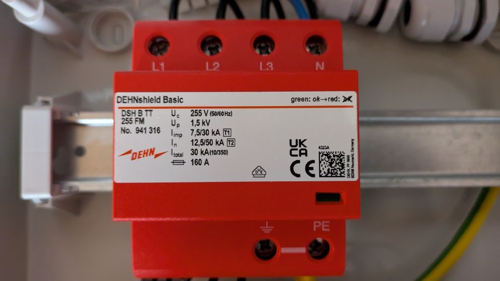 Ogranicznik przepięć Typ T1+T2 3P 7,5/30kA 1,5kV DEHNshield TT, TNS 25