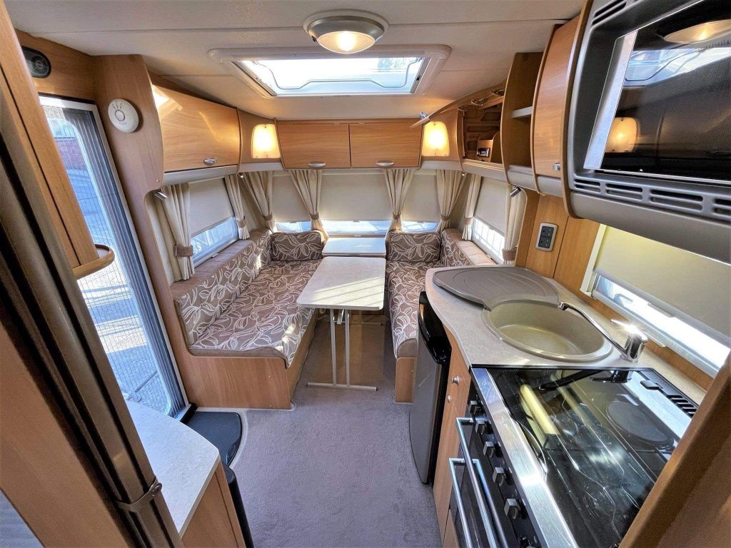 Swift Charisma 550