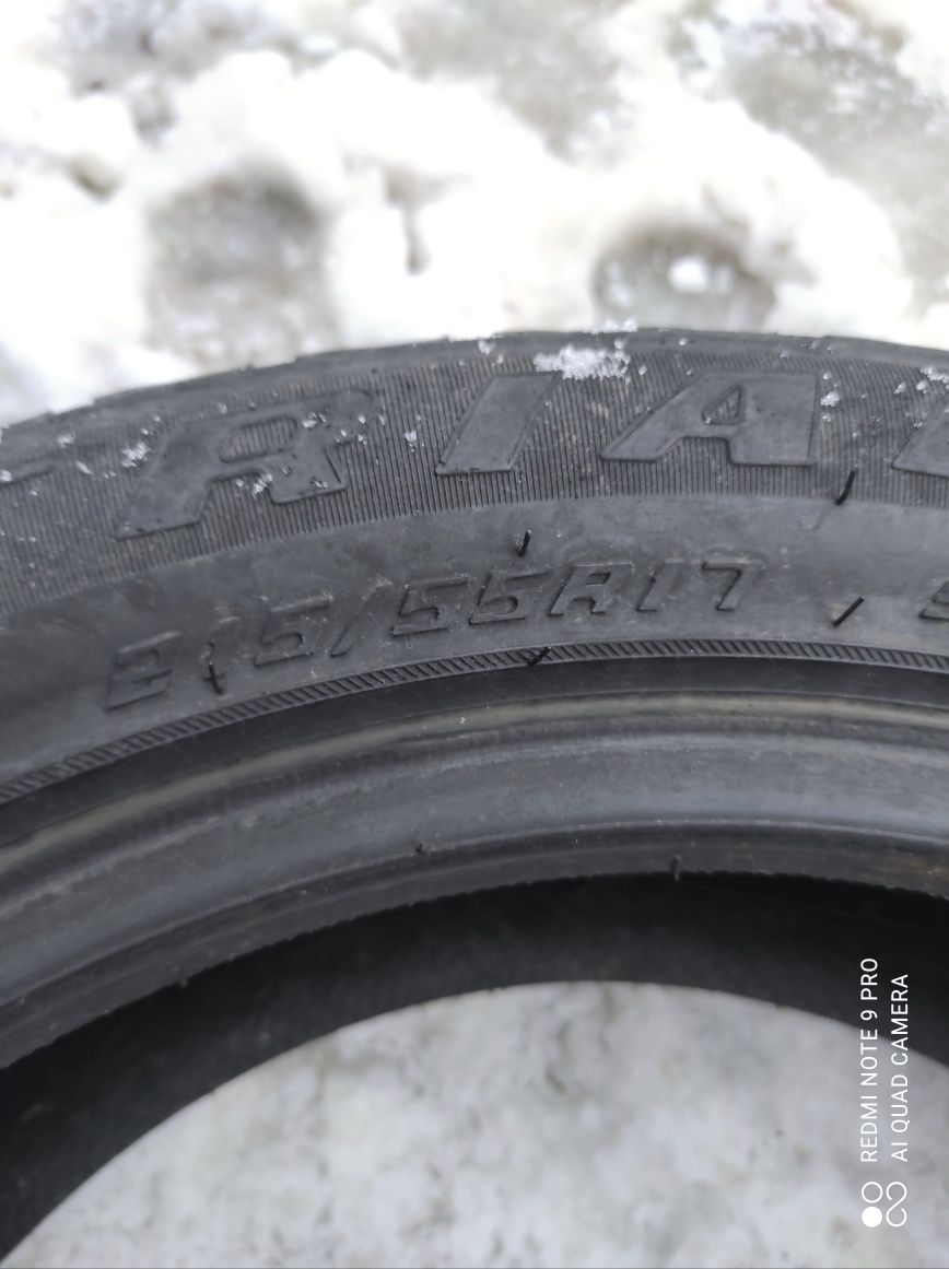 Продам резину 215/55 R17