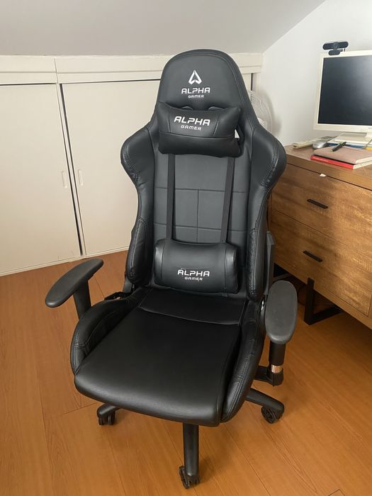 Cadeira Gaming Alpha Gamer Vega Preta