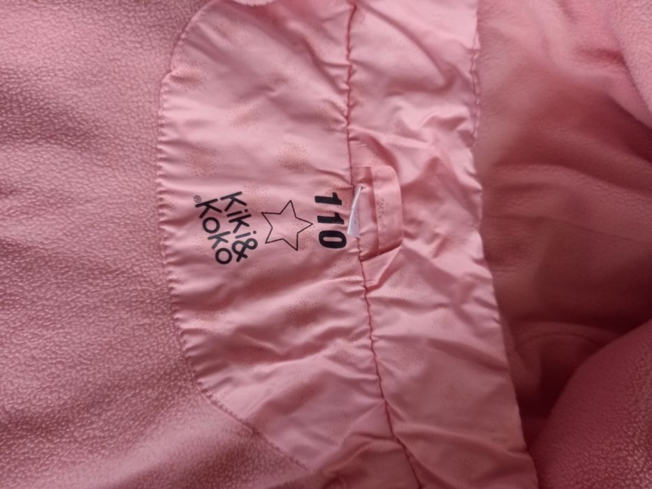 Курточка на дівчинку