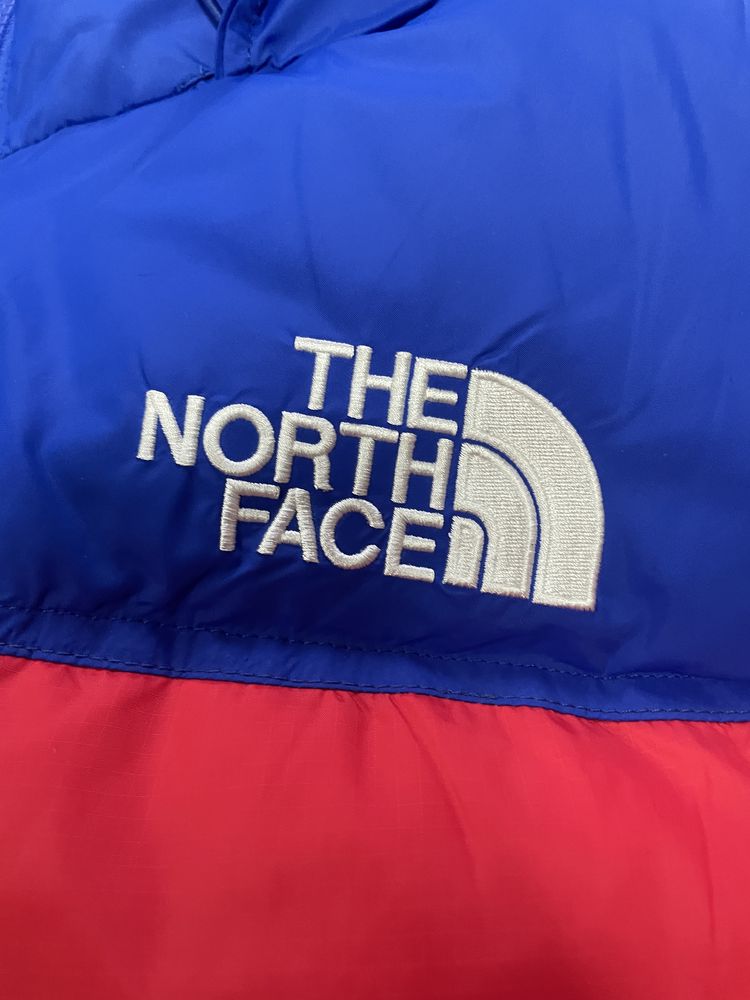 Пуховик The North Face  ’Retro Nuptse Packable’