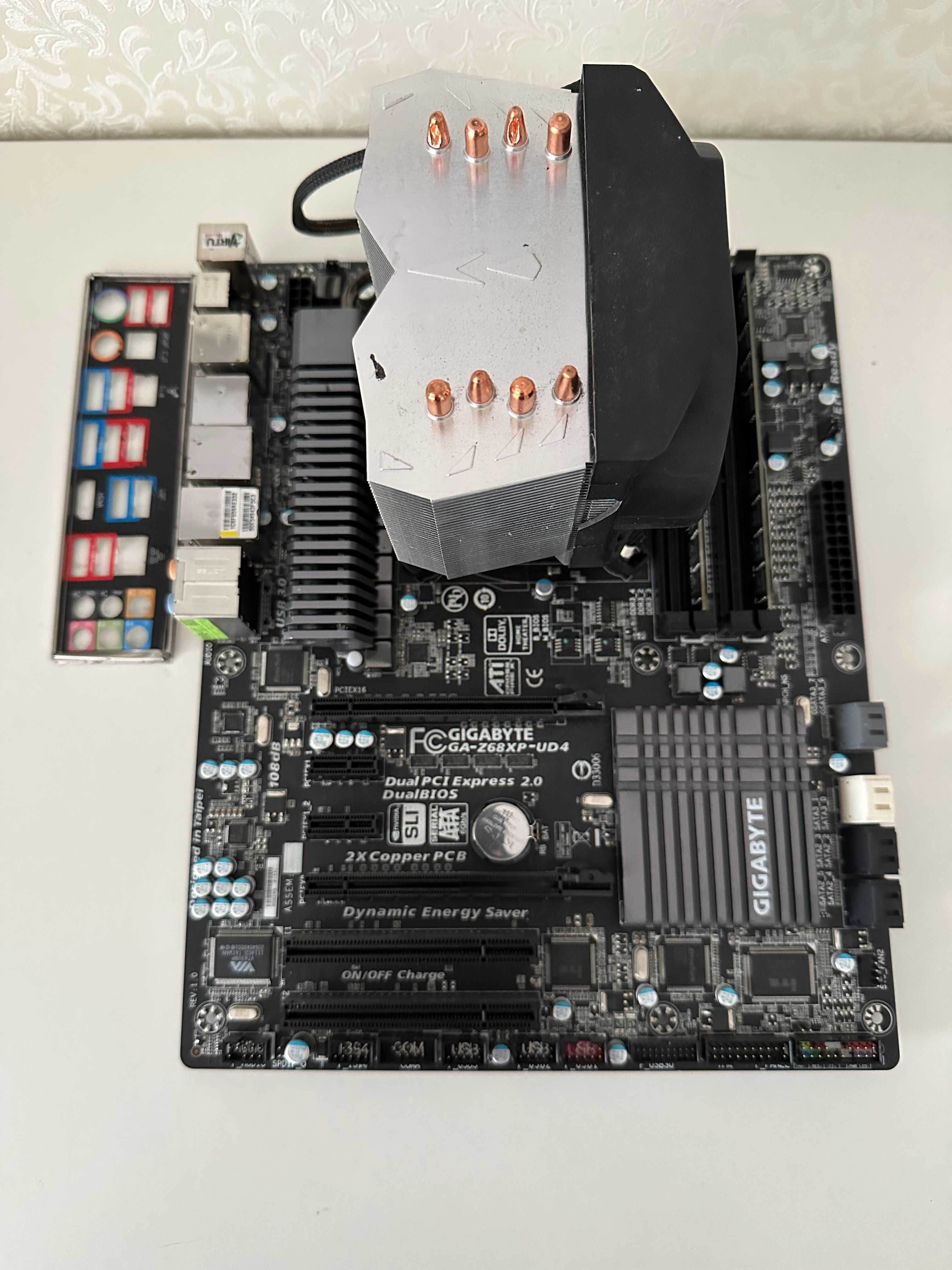 Комплект материнська плата Gigabyte GA-Z68XP-UD4 i7-2600K 16GB