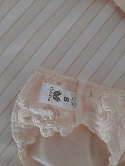 Conjunto de lingerie cor de pérola