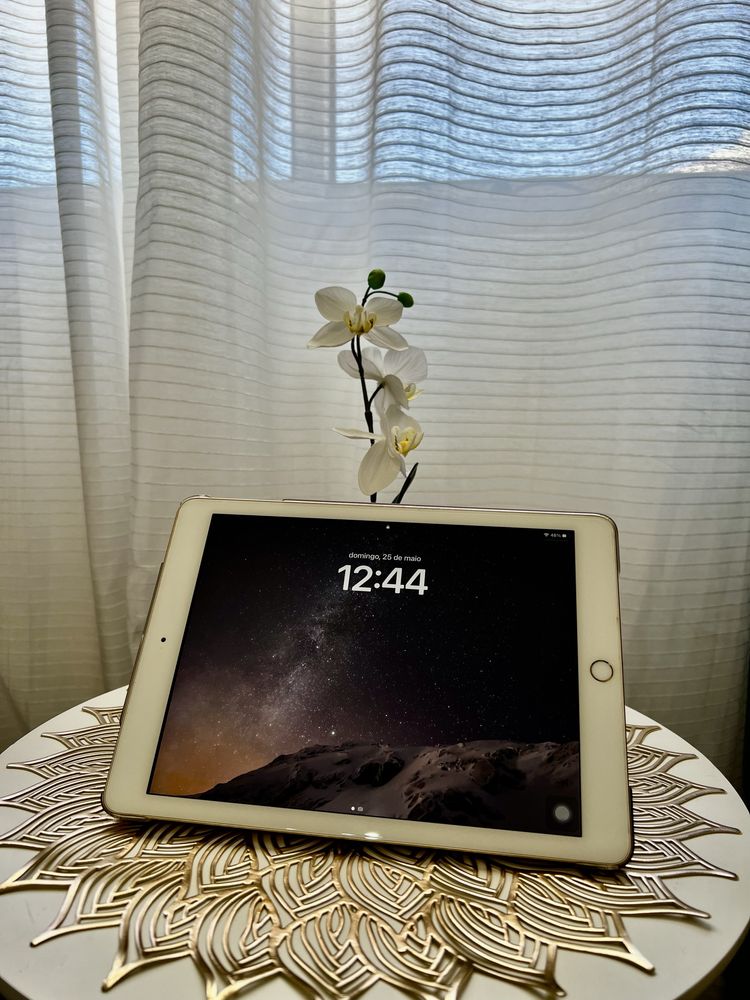 Ipad 5th geração 32gb dourado/ gold