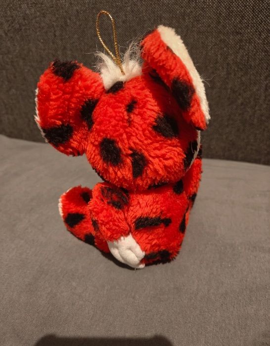 Mysz czerwona maskotka