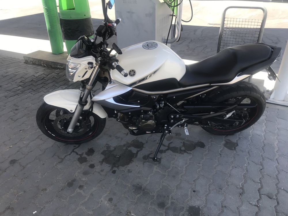 XJ6-600cc branco perola com extras