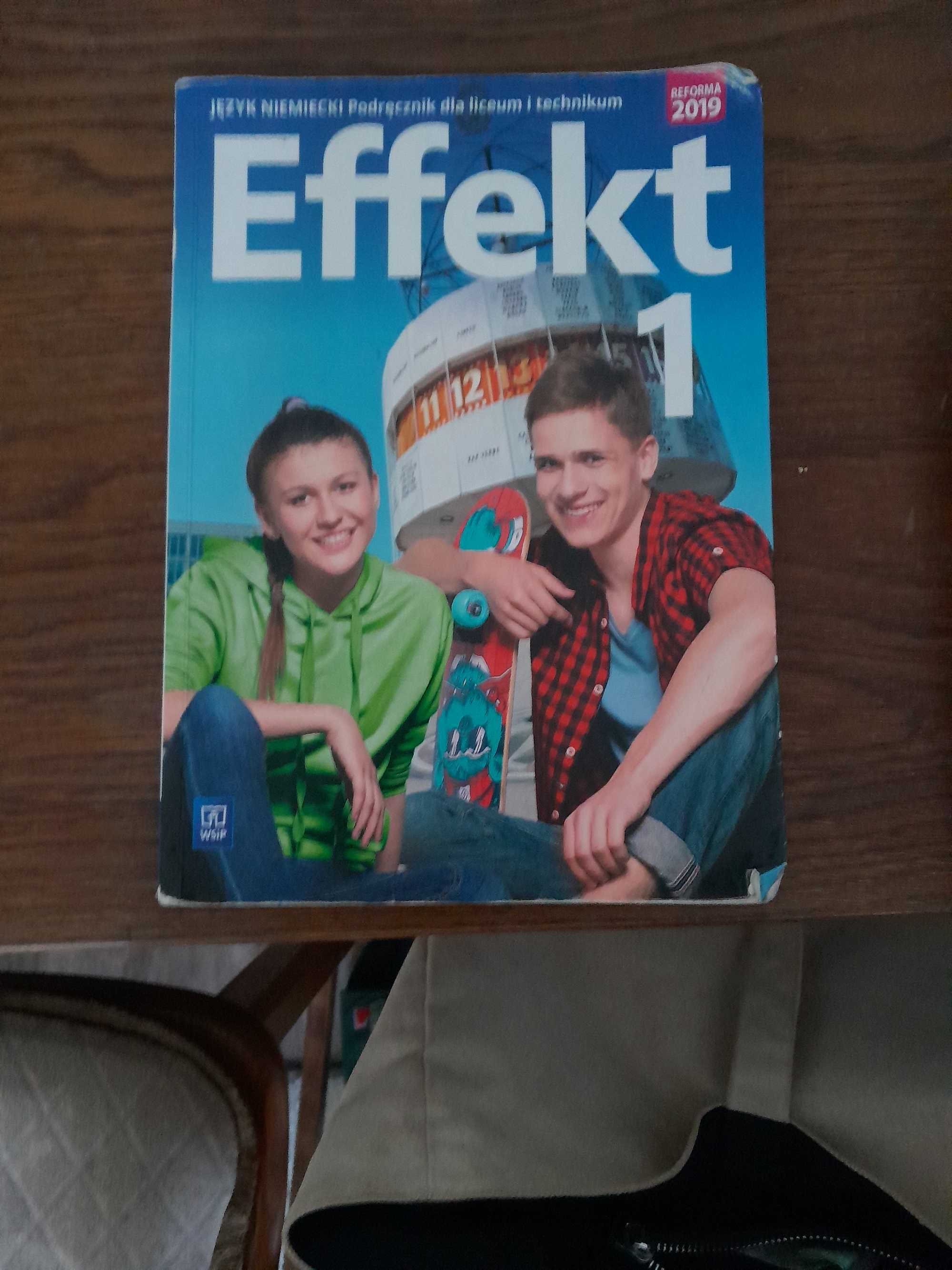 ZESTAW PODRĘCZNIKÓW Klasa pierwsza technikum informatyka