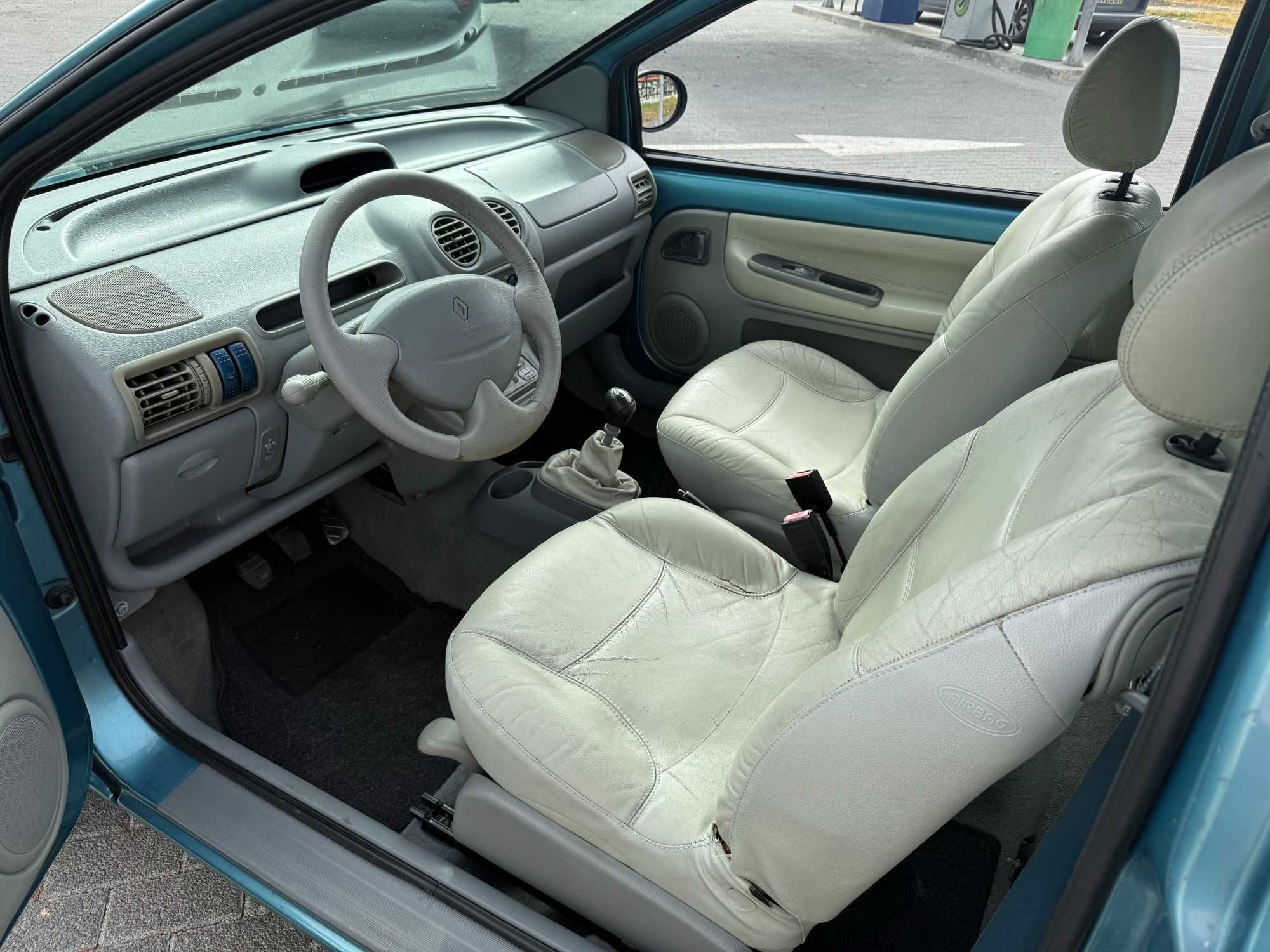 RENAULT TWINGO CABRIO 1.2 16 V INITIAL PARIS 2002
