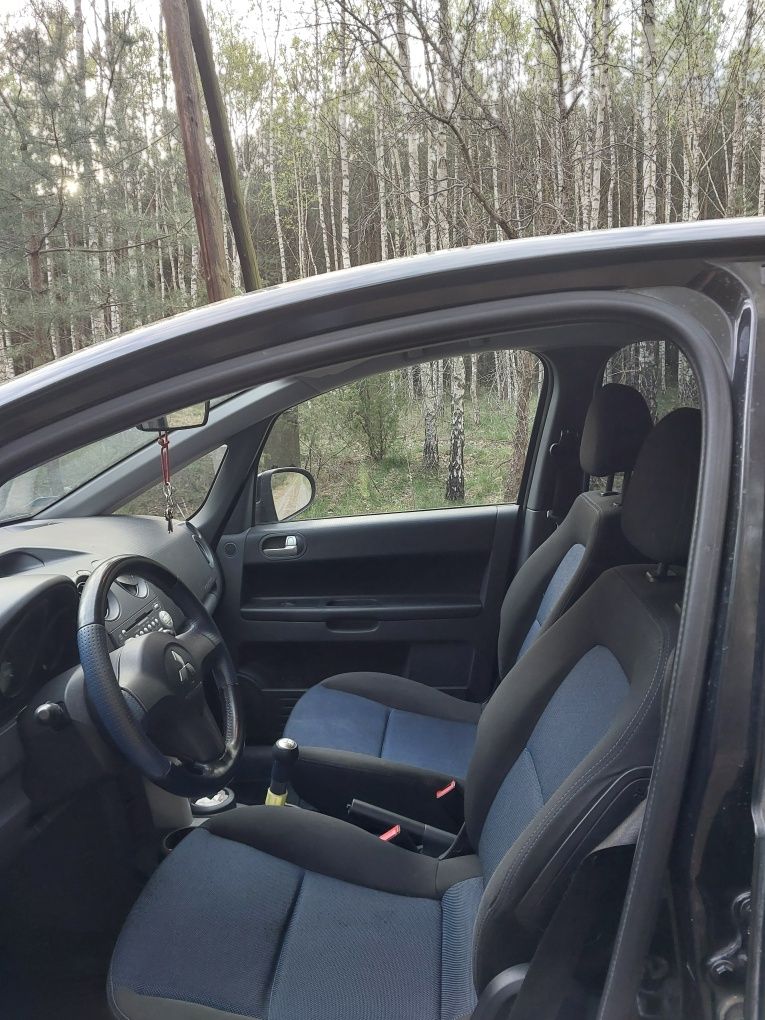 Mitsubishi Colt Motion