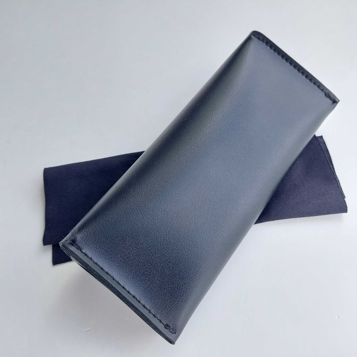 Hugo Boss - Oryginalne etui na okulary