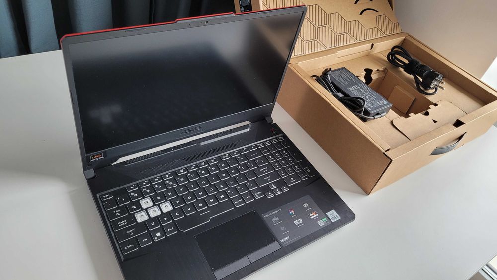 Laptop gamingowy ASUS TUF Gaming 15,6, 144Hz i5-10300H, 16GBRam, win11