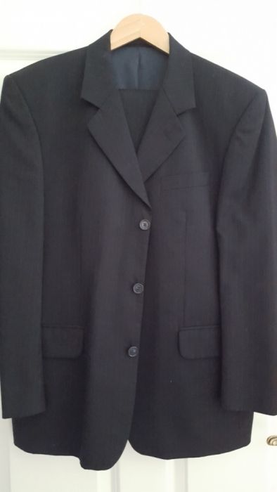 Garnitur Torpo ciemno szary.