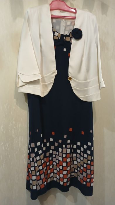 Жіноча сукня+ жакет.