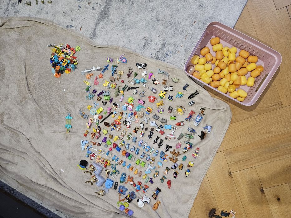 Wielka kolekcja figurek z jajka niespodzianki