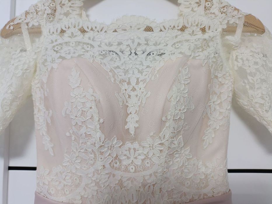 Сукня весільна пудрового кольору